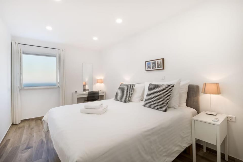 Modern Penthouse Split with Jacuzzi & Terrace Campground/ 
RV Resort in Split