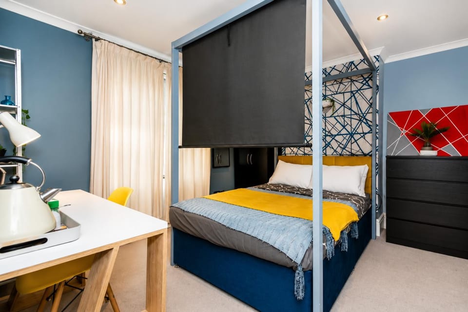 Double Room with Garden, Hot Tub & Sauna Vacation rental in London