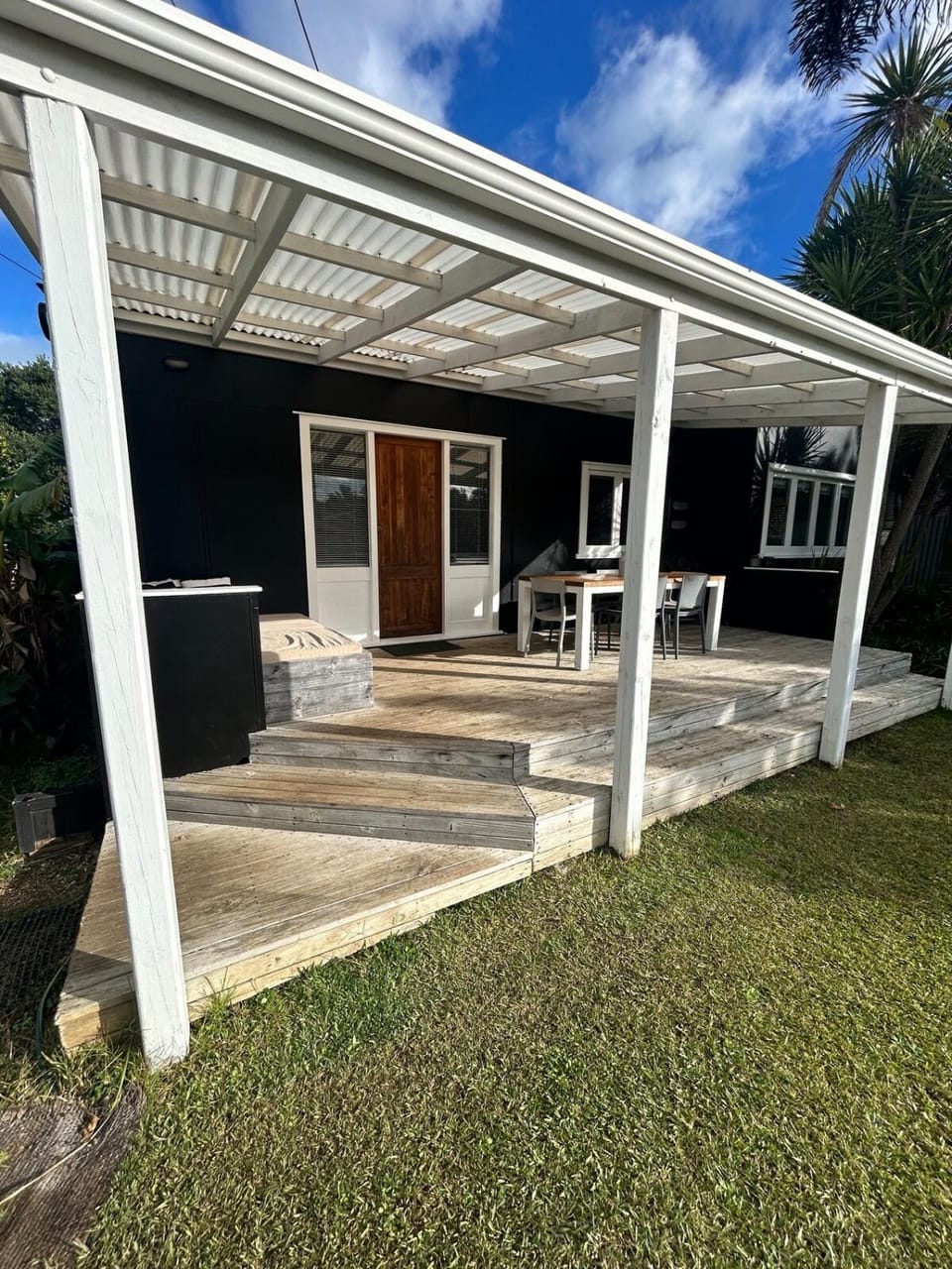 Property building, Patio, Garden