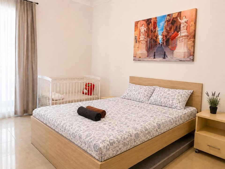 The Onyx-S5 Apartment in Sliema