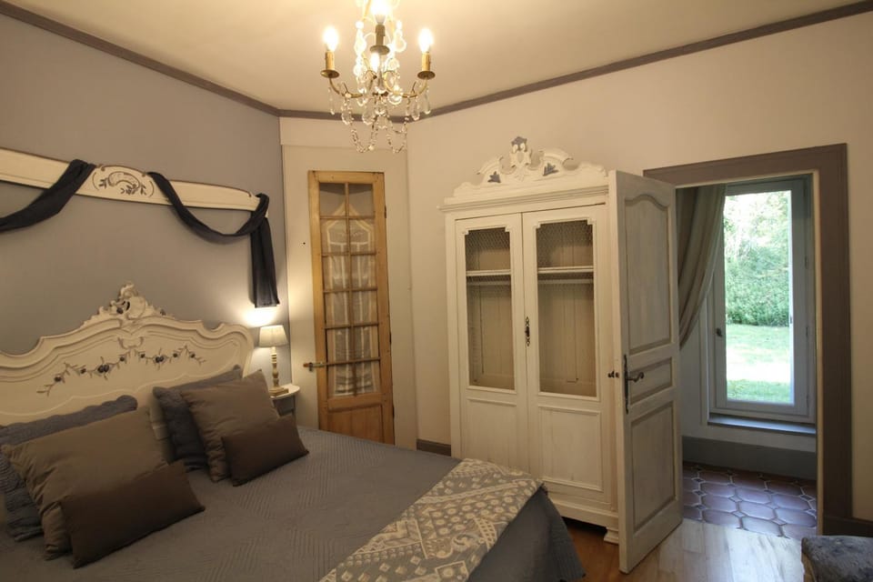 gîte Broqueries Bed and Breakfast in Nouvelle-Aquitaine