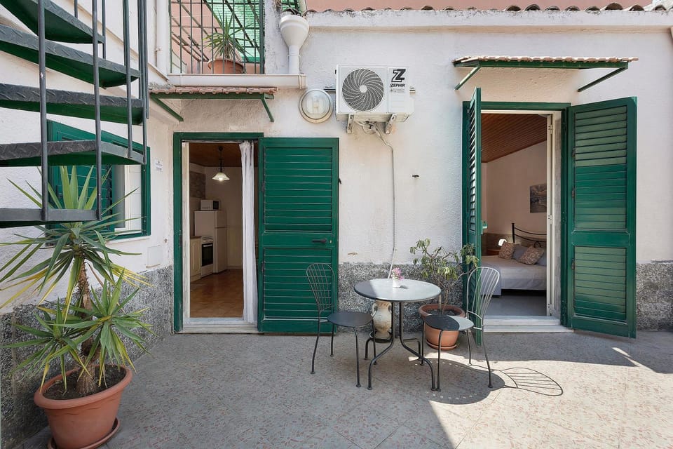 Casa Maya Ognina Sea Catania Villa in Catania