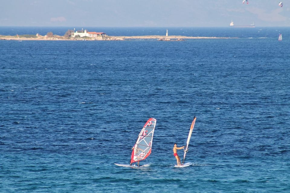 Windsurfing