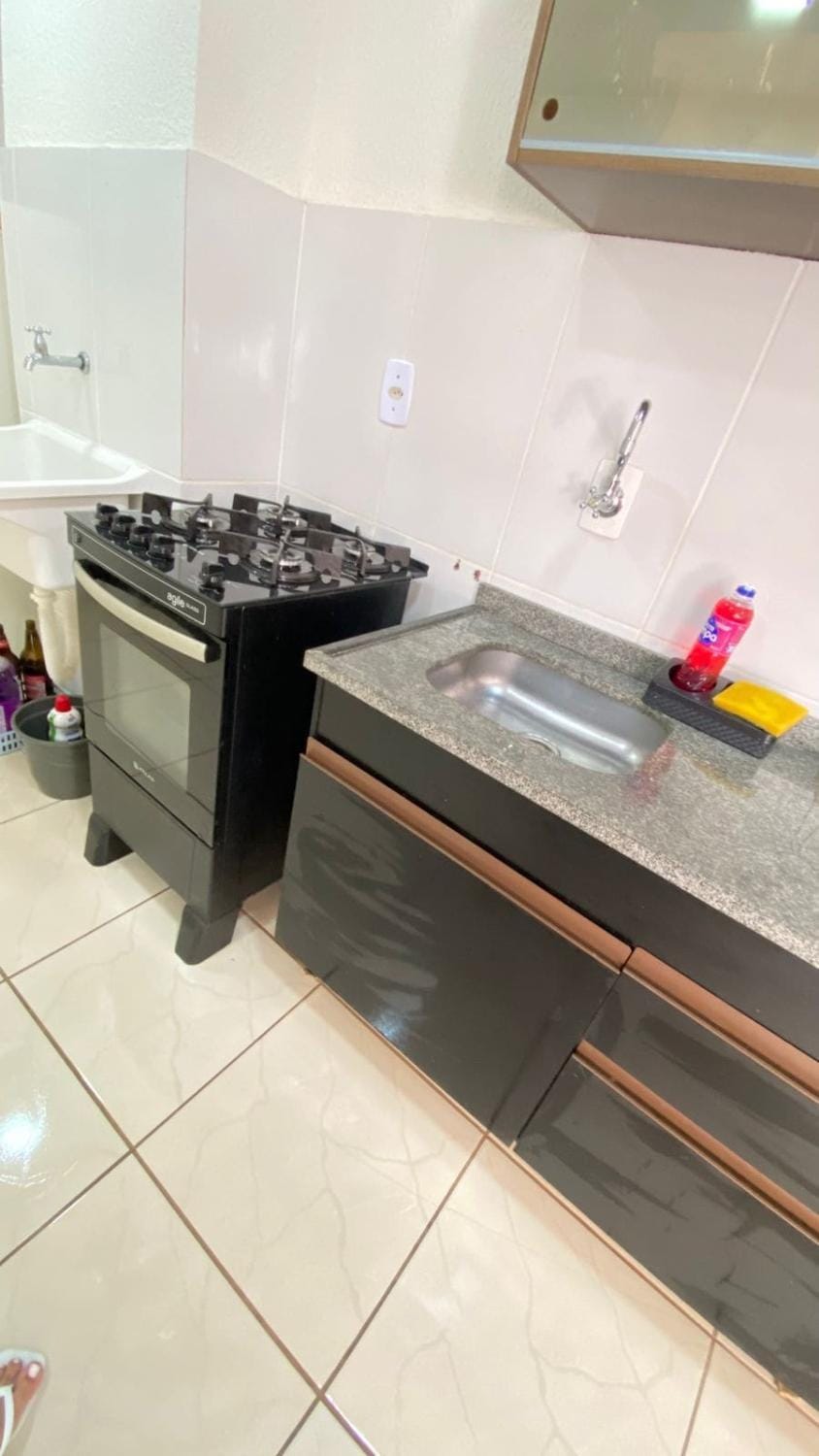 Apartamento completo próximo a BR, 2 andar, com vaga Apartment in Pelotas