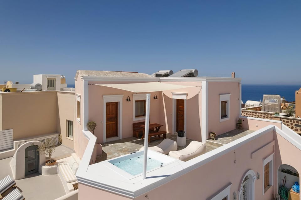 The San Villa in Oia