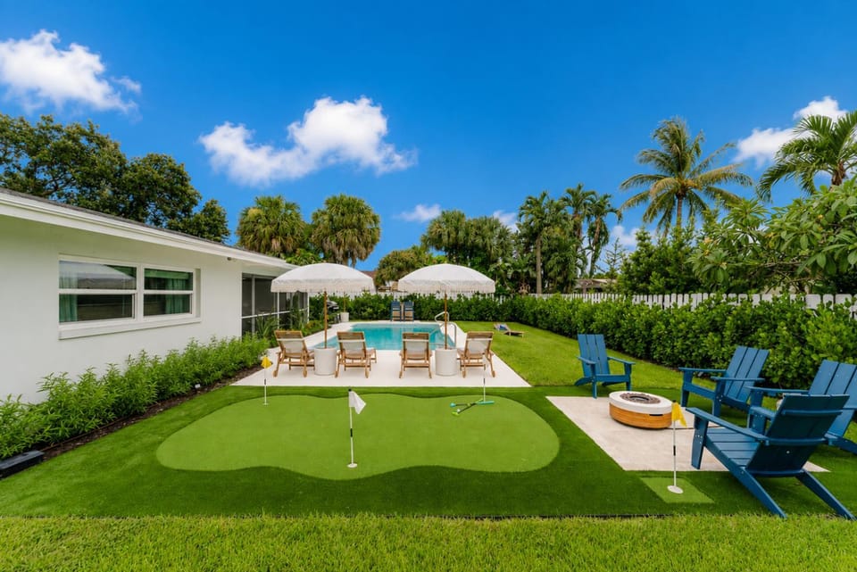 Designer Pool Oasis Theater Golf Luxury Villa in Palm Beach Gardens