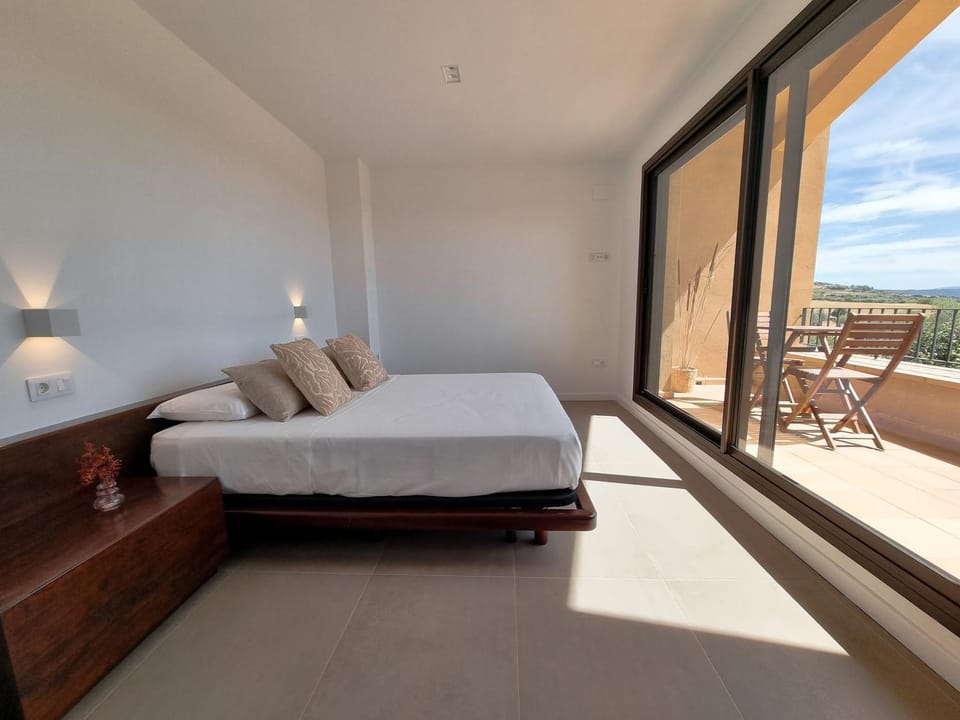Balcony/Terrace, Photo of the whole room, Bedroom