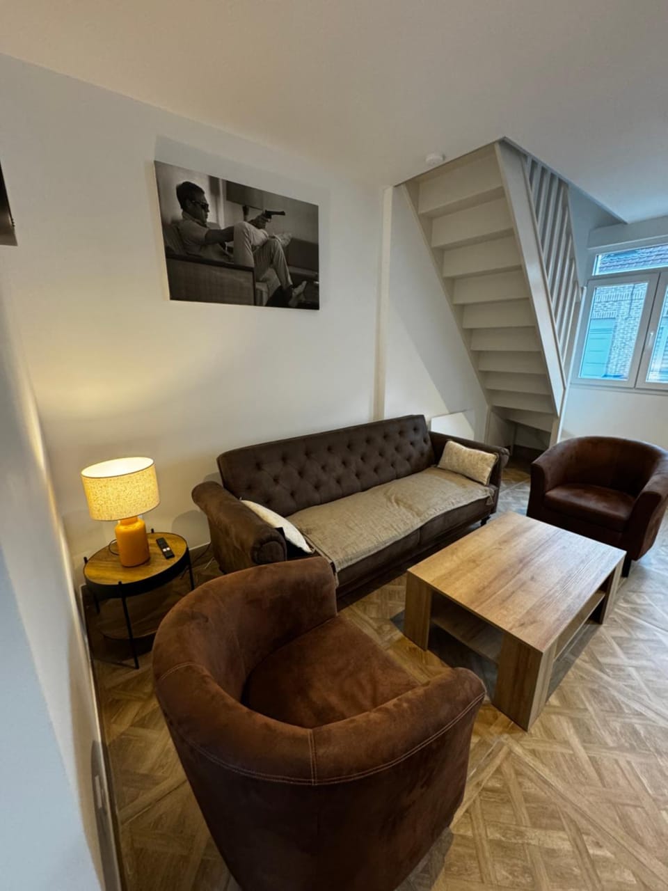 Living room, Seating area