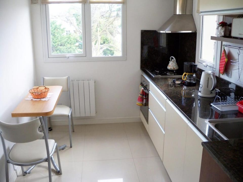 MAR DEL PLATA PLAYA VARESE con COCHERA Apartment in Mar del Plata