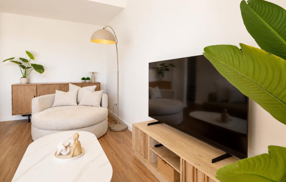 TV and multimedia, Living room, Seating area