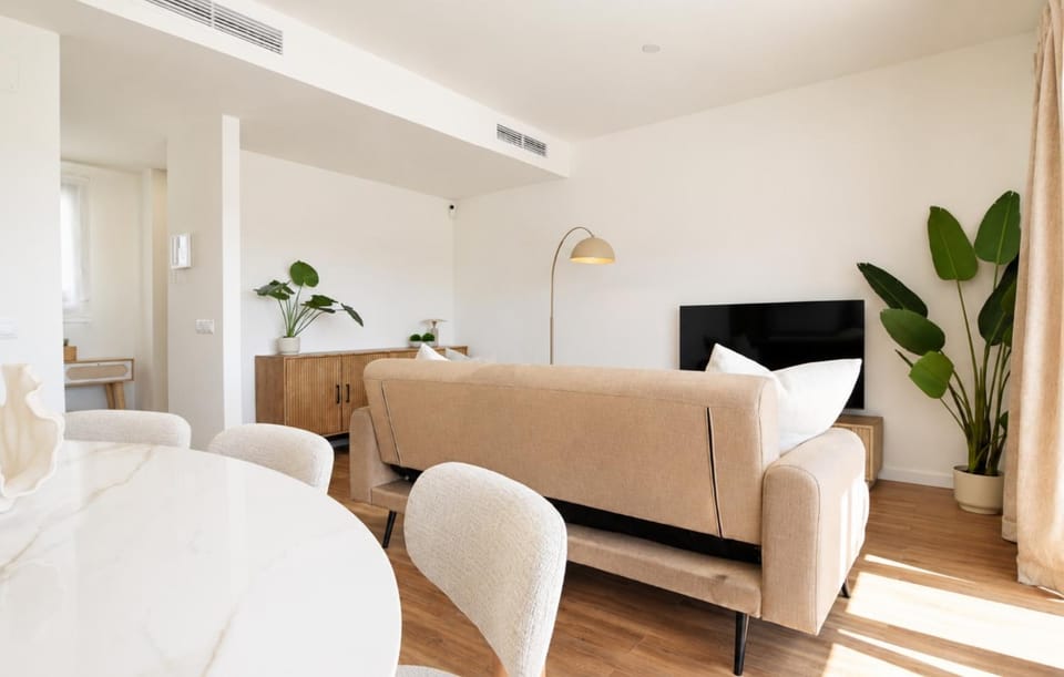 TV and multimedia, Living room, Seating area