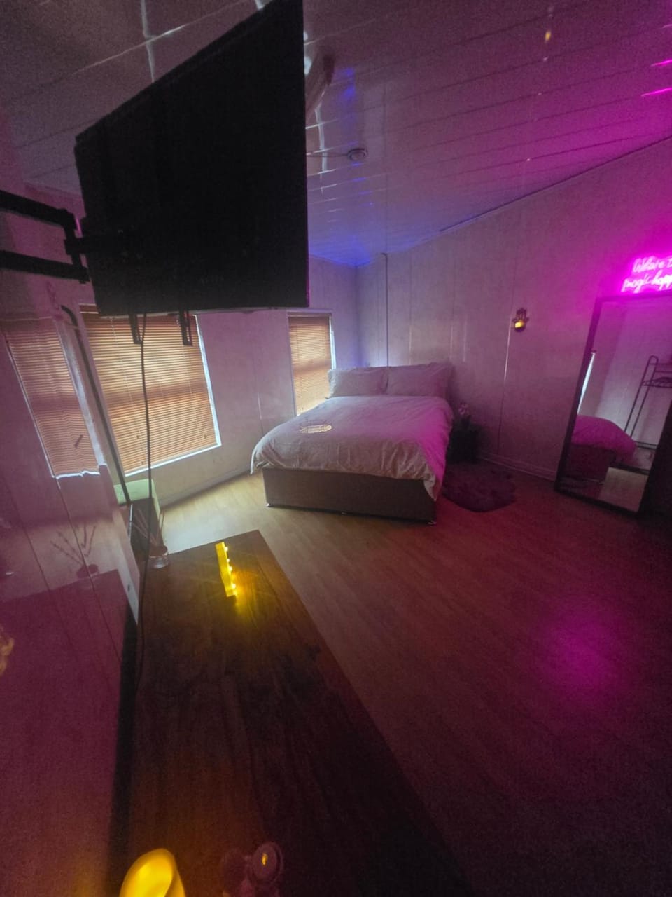 Tamiry Room's Vacation rental in Liverpool