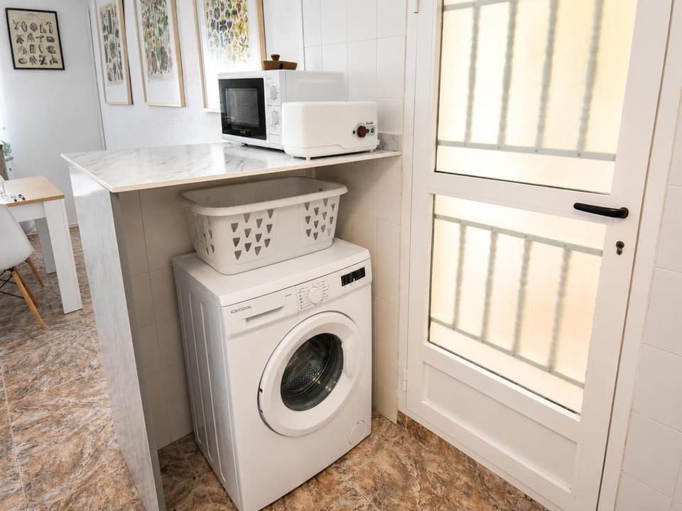 toaster, washing machine