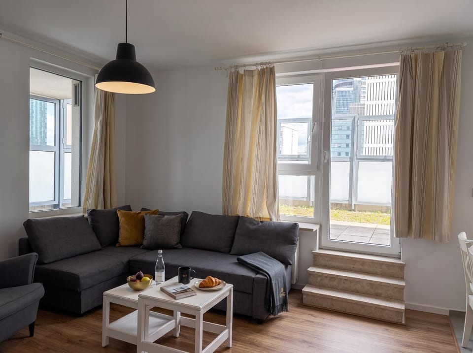 View (from property/room), Balcony/Terrace, Living room, Seating area