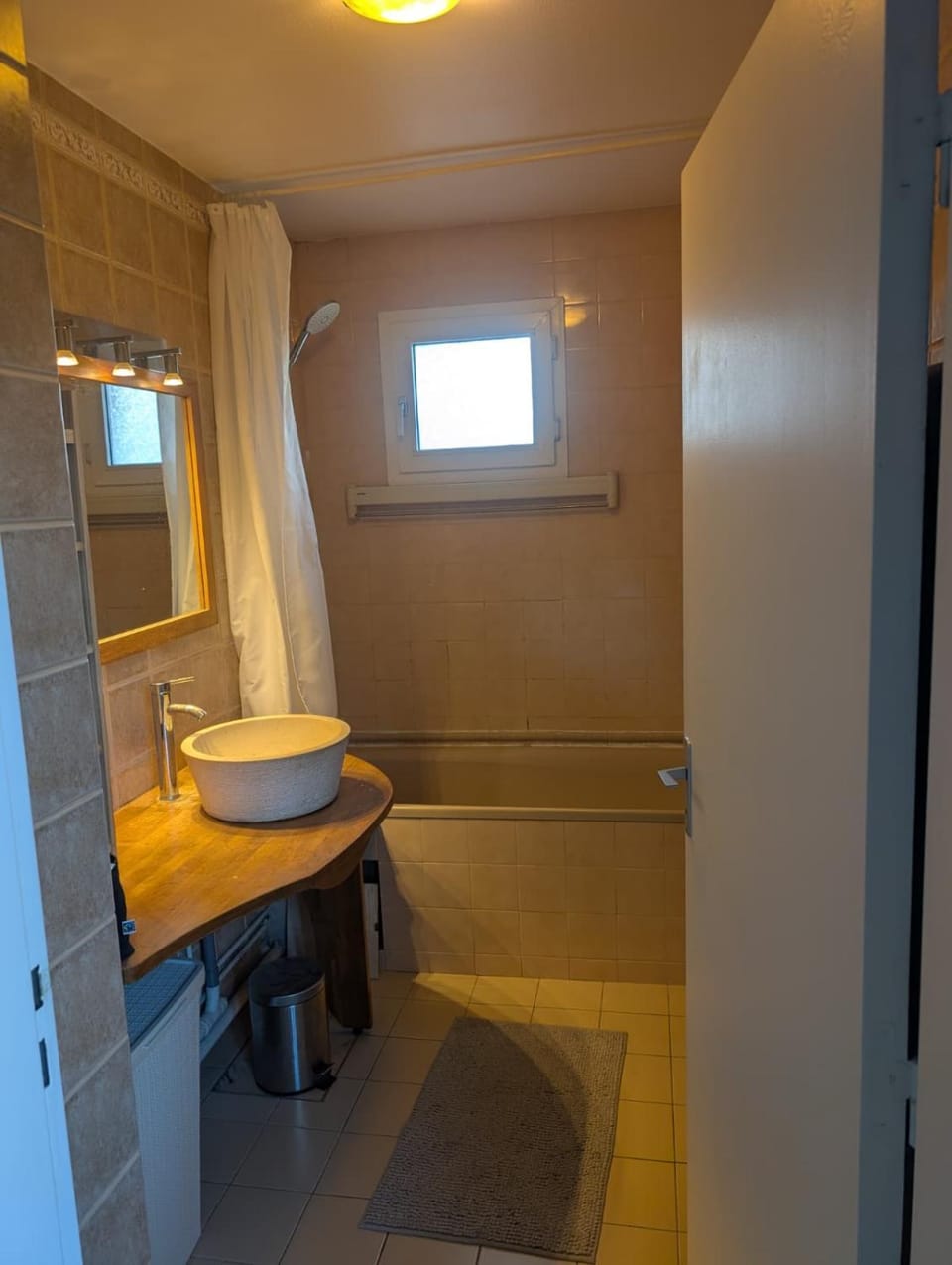 Bathroom, Bath