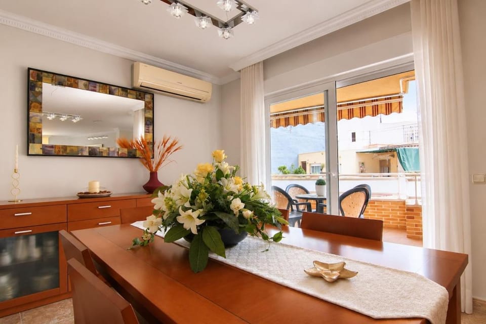 Spacious apartment in downtown Calpe Apartment in Calp