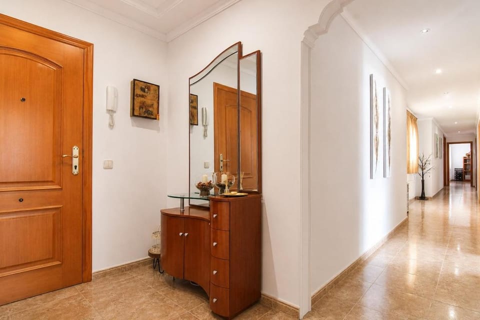 Spacious apartment in downtown Calpe Apartment in Calp