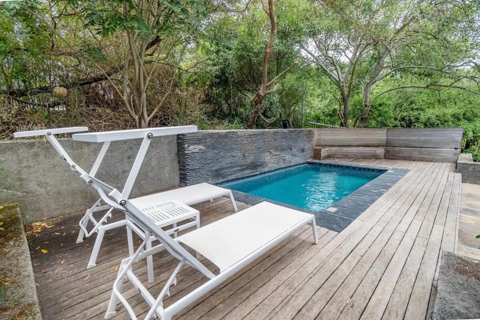 Exclusive 1 bed in Camps Bay Private Pool Apartment in Camps Bay
