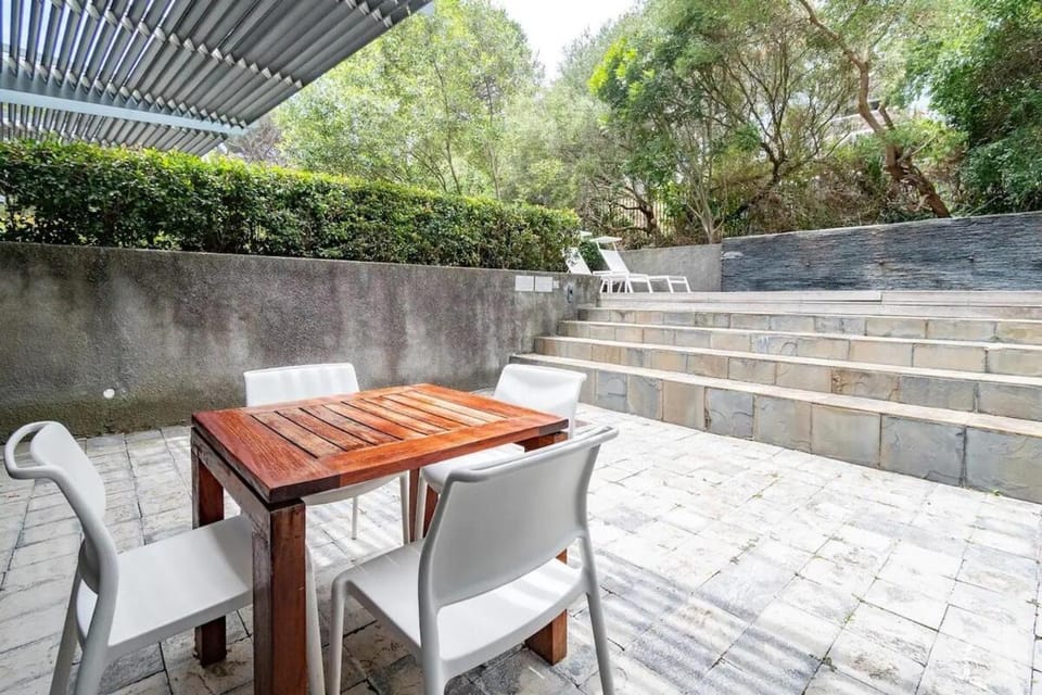 Patio, Balcony/Terrace, Seating area, Garden view