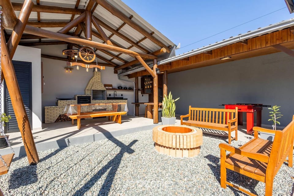 Patio, BBQ facilities