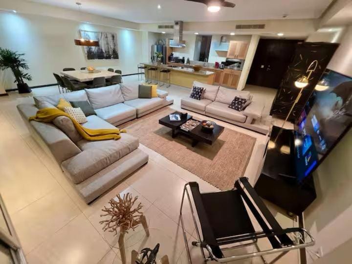 Beachfront Peninsula Puerto Vallarta-2nd floor Apartment in Puerto Vallarta