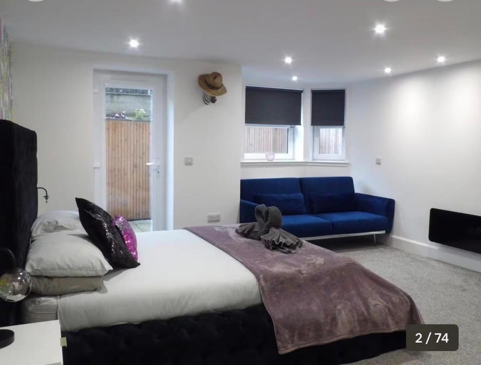 Murrayfield luxury retreat & Spa Apartment in Edinburgh