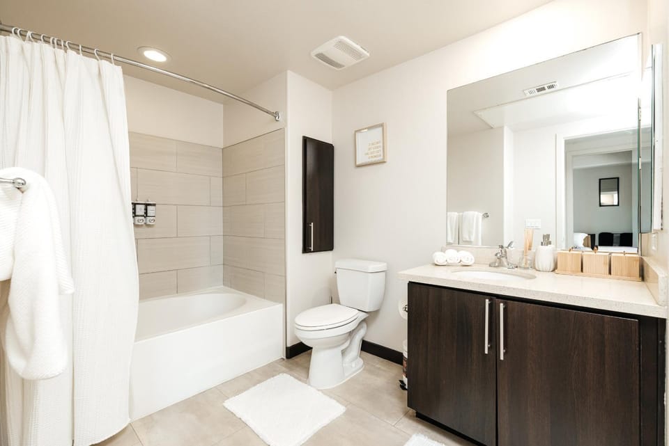 West Hollywood Hideaway Apartment in West Hollywood