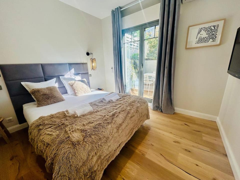 Magnifique appartement 2 personnes 5minpiedplage terrasse parking clim Apartment in Arcachon