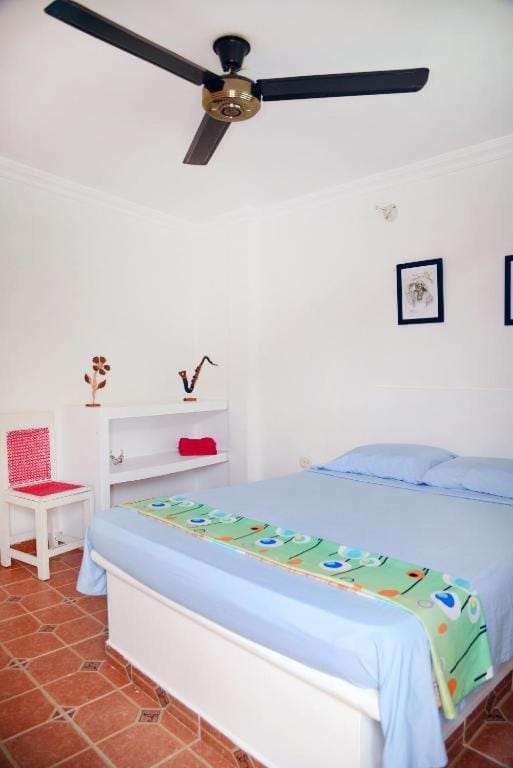 Hostal Dumbira Bed and Breakfast in Taganga