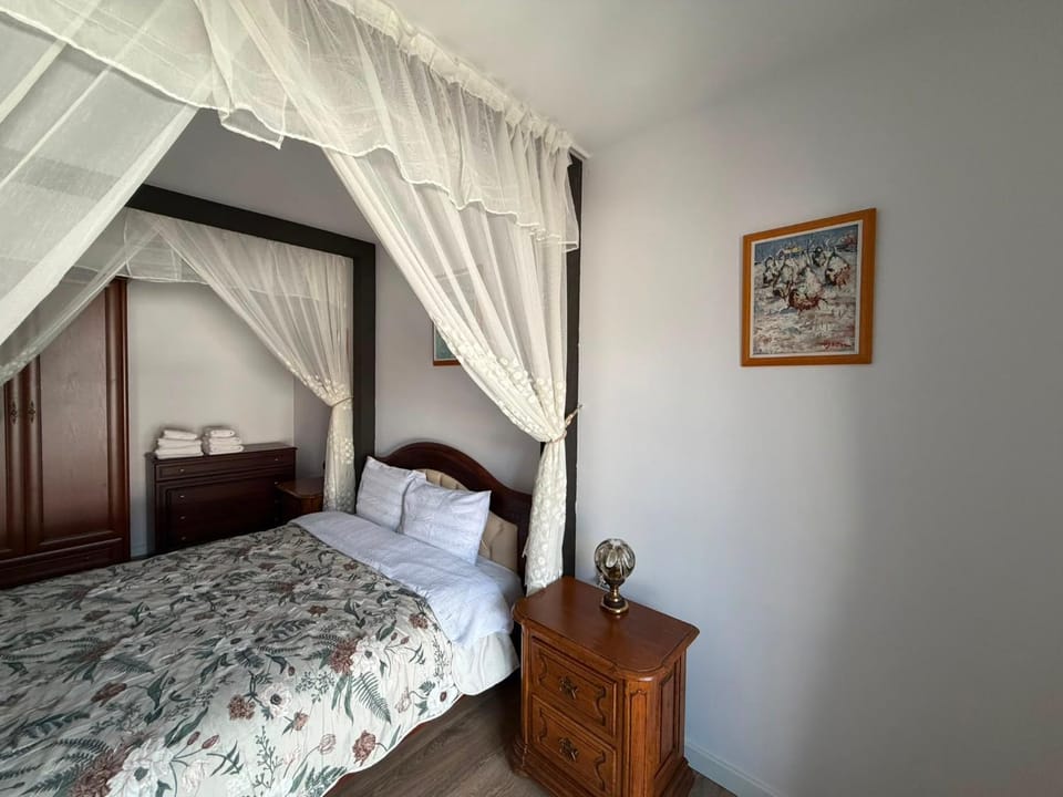 Casa Sabo Cluj Airport Area Double Sunny Room Apartment in Cluj County