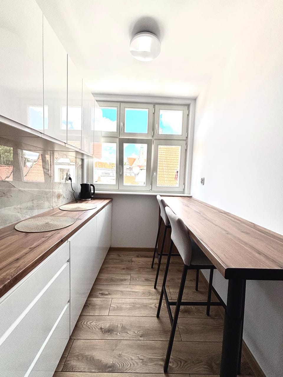Apartament WHITE GLOVE LELEWELA stare miasto Apartment in Poland