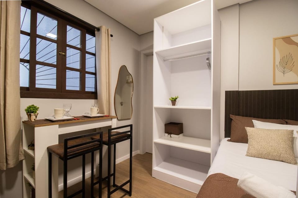Kitchen or kitchenette, Bedroom