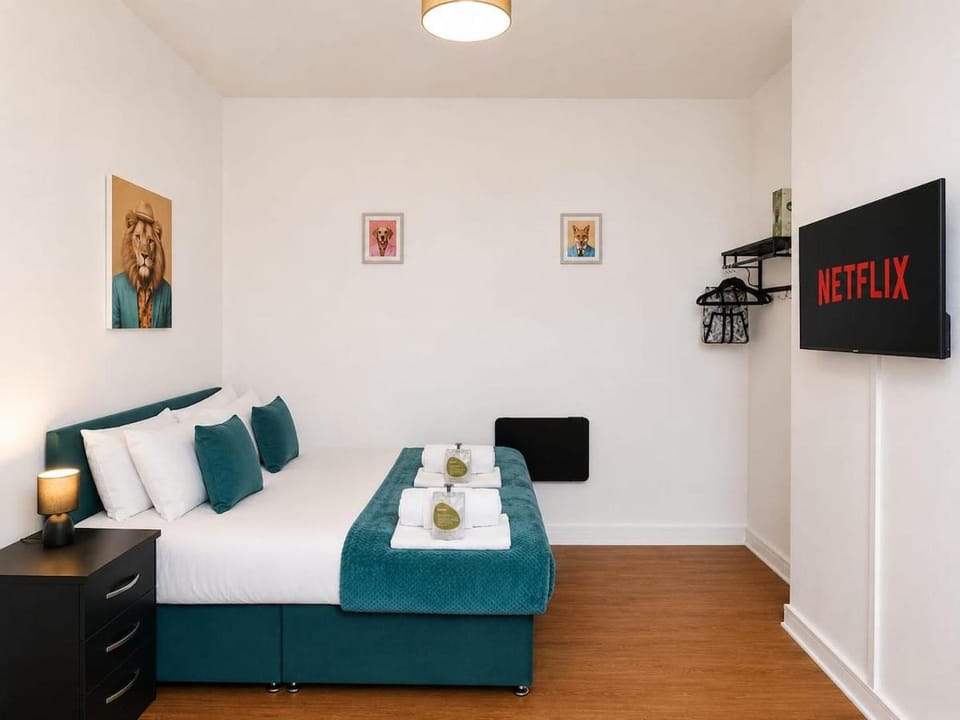 Stoneway Manor - Stunning Flat, Walk to City Centre, Free Parking Apartment in Coventry