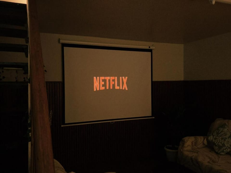 Communal lounge/ TV room