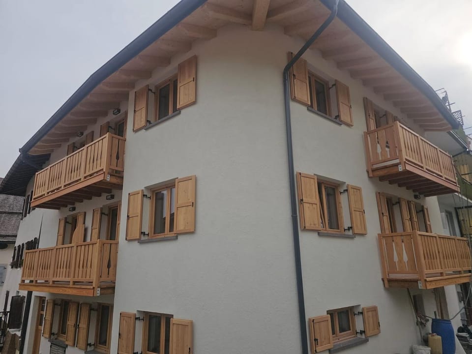 Property building, Balcony/Terrace