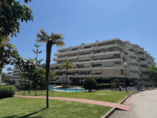 Property building, Garden