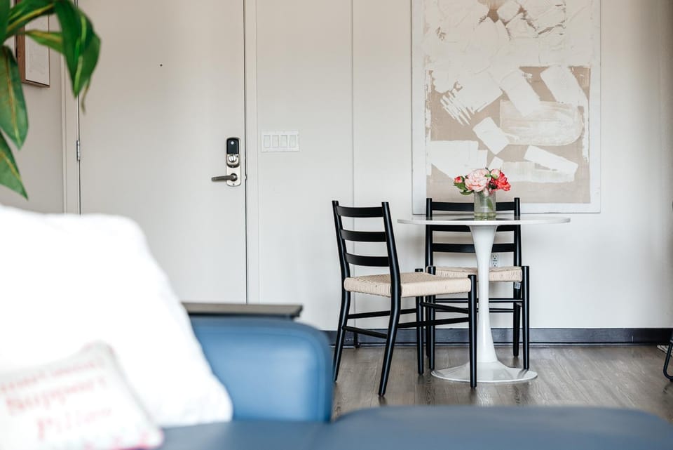 The Huxley Hideaway Apartment in West Hollywood