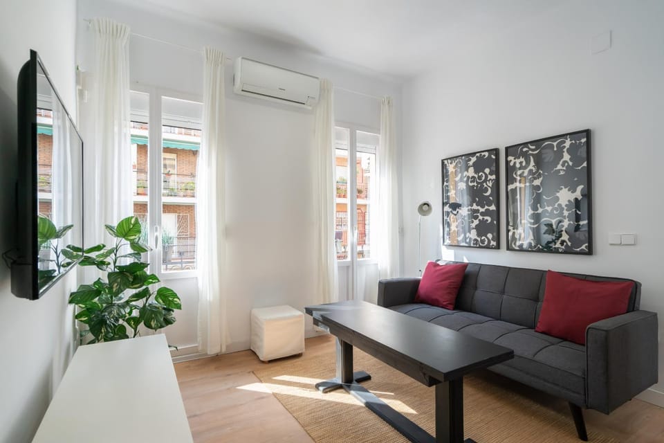 Apartamento Vallecas 2 Habitaciones y Confort de alquiler temporal Apartment in Madrid