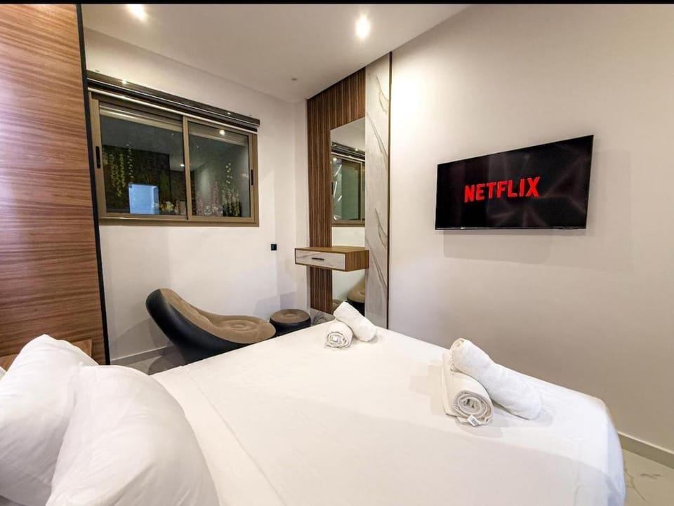 Luxury Jacuzzi 2 BDR Gueliz Apartment Apartment in Marrakesh