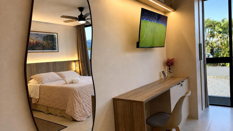TV and multimedia, Photo of the whole room