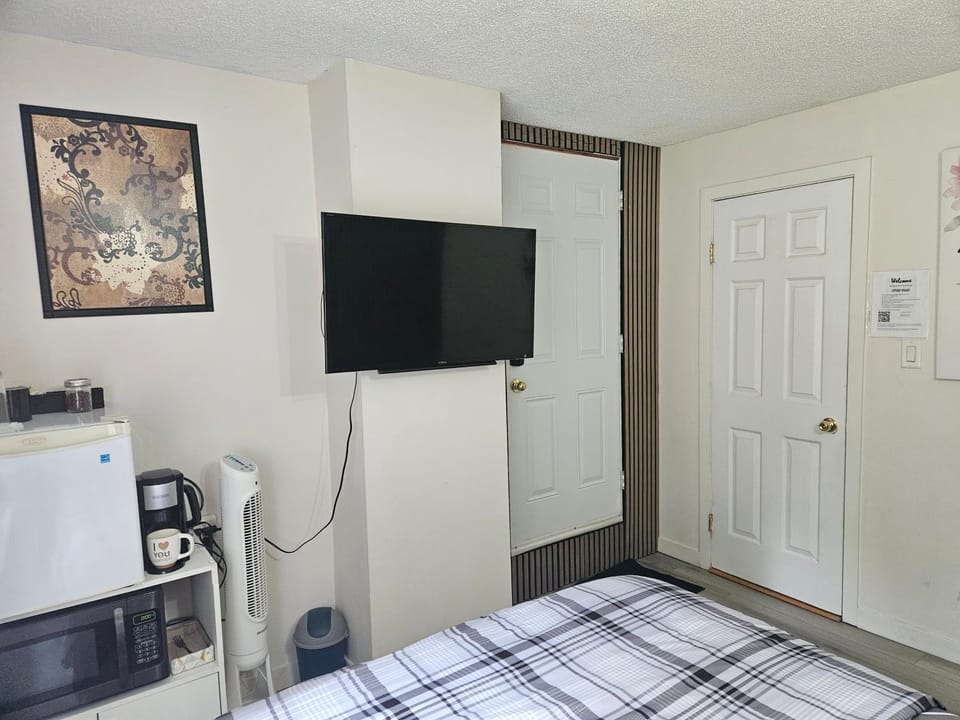 TV and multimedia, Kitchen or kitchenette, minibar