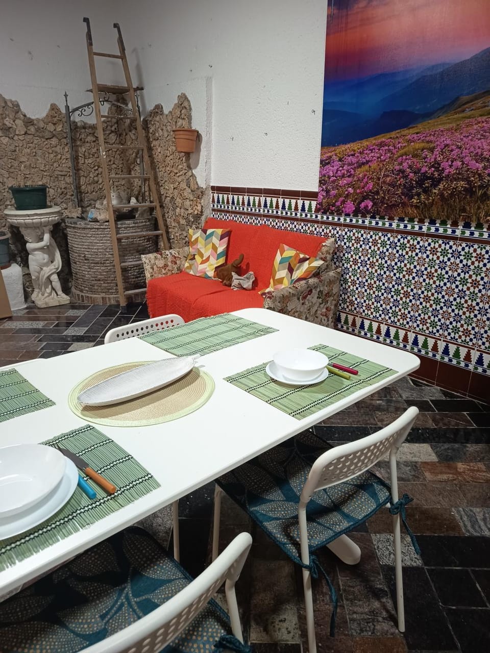 Privat space neben U Bahn Haltestelle, Strand und Flughafen Apartment in Barcelona