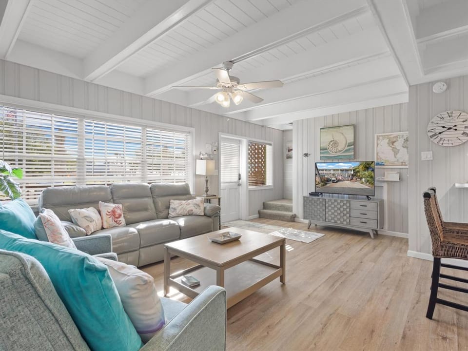 Beachside Bungalow - Park and Beach Access! House in Cedar Key