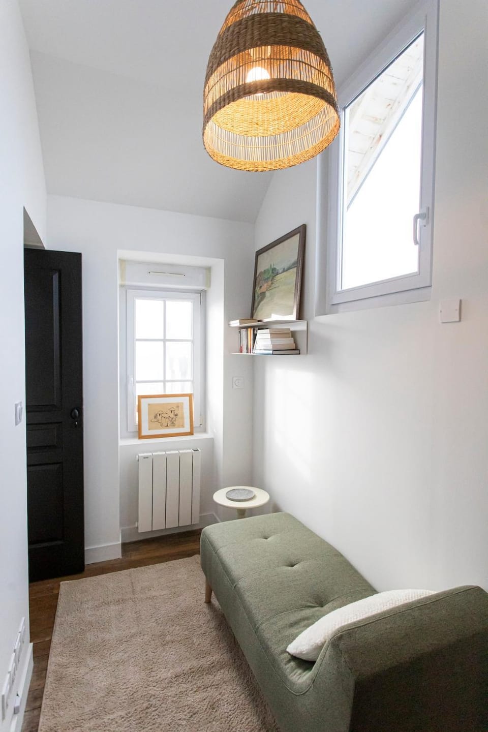 Granville Cosy Downtown and Beaches Apartment in Granville