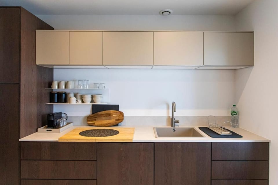 Granville Cosy Downtown and Beaches Apartment in Granville