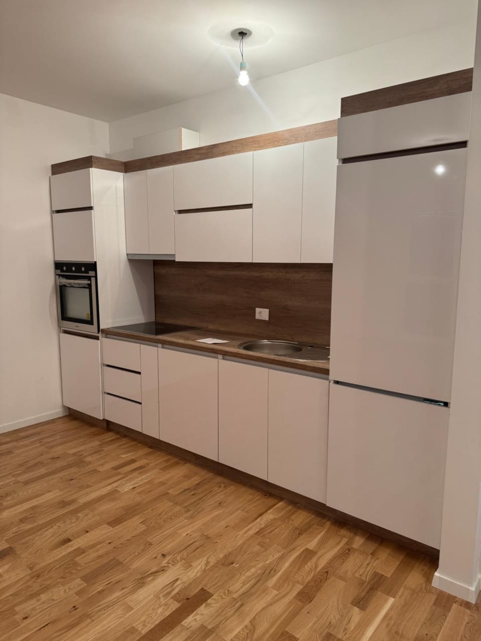 Gjakova Neubauwohnung Zentrum mit Aufzug 5 Stock Apartment in Europe