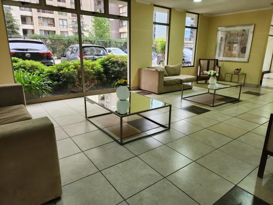 Departamento Vivaceta, Metro Hospitales Apartment in Santiago