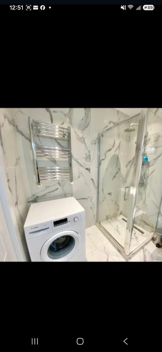 Shower, Bathroom, washing machine