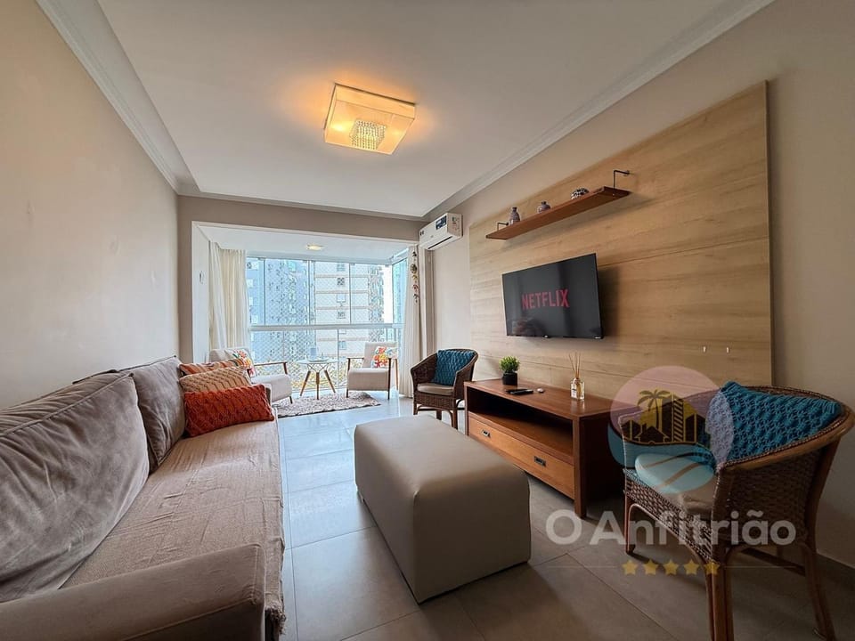 Communal lounge/ TV room, TV and multimedia, Living room, Seating area