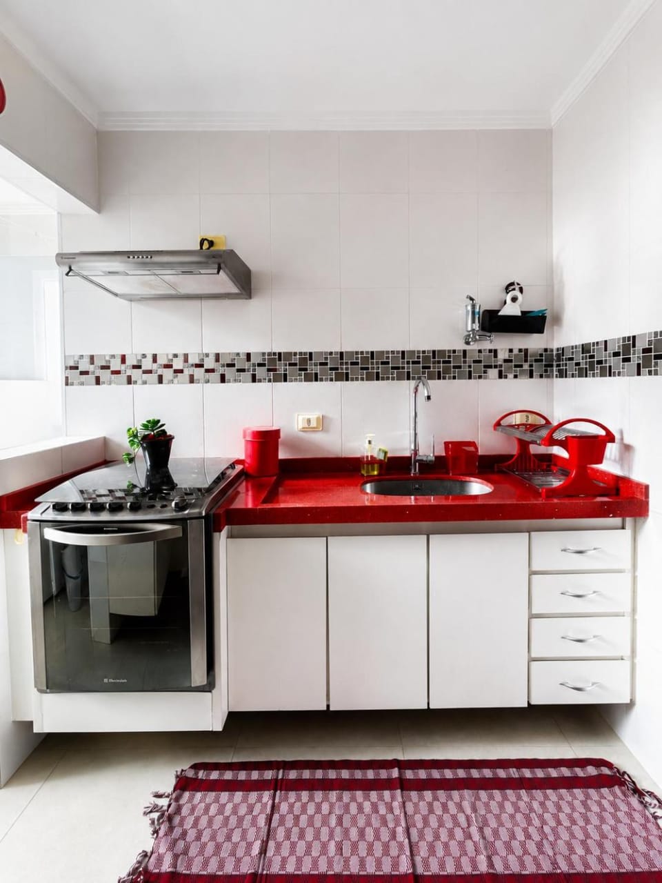 Kitchen or kitchenette, pet friendly, stove